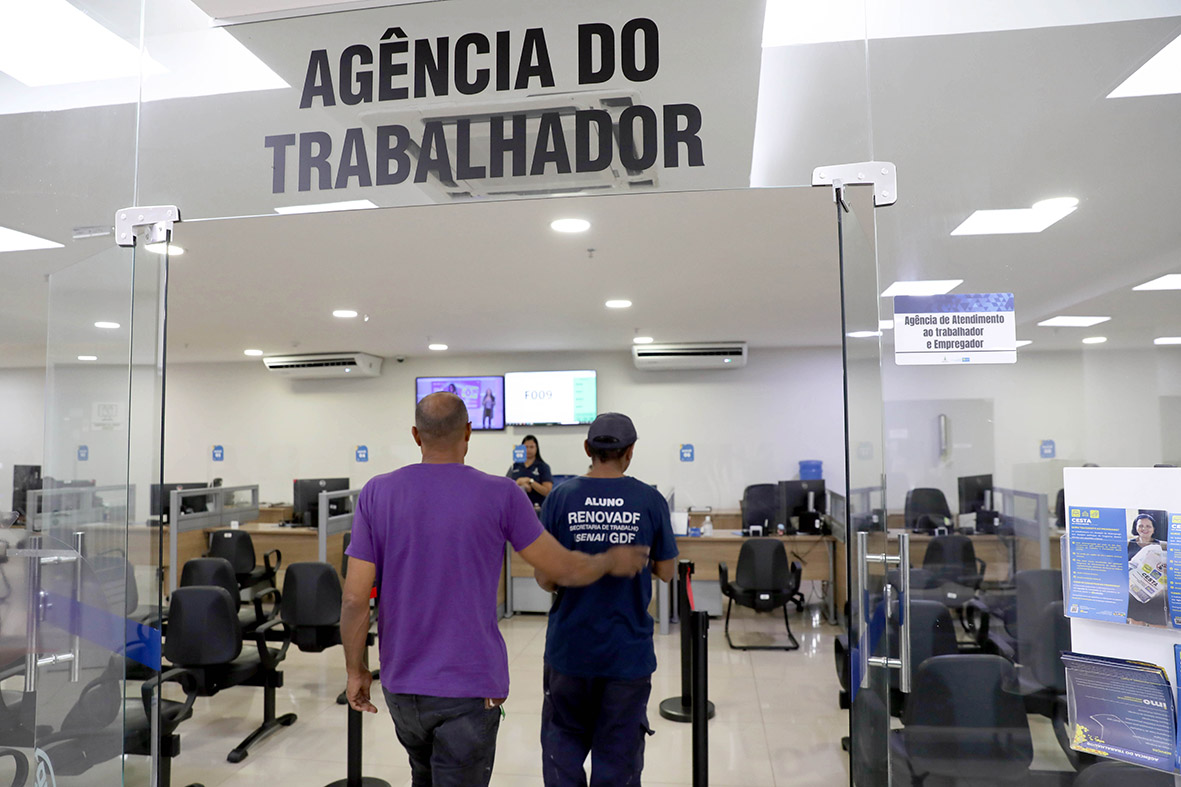 Agências do trabalhador superam 1,3 mil contratações no DF em 2026