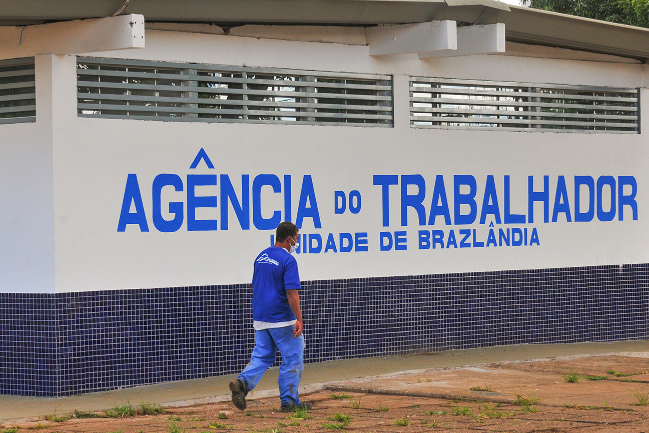 Agências do trabalhador oferecem 792 oportunidades nesta terça-feira