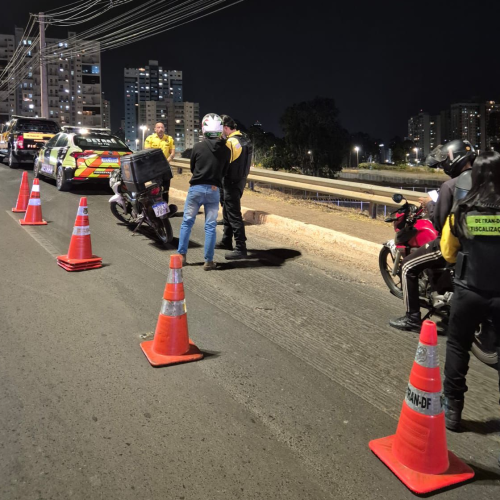 Operação Sossego flagra 32 motocicletas com escapamentos alterados em Águas Claras