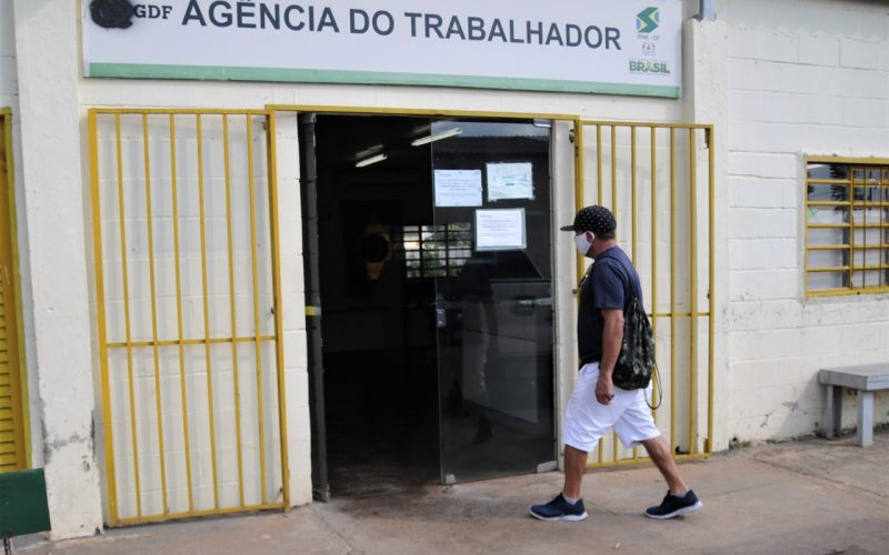 Agências do trabalhador abrem a semana com mais de mil vagas de emprego