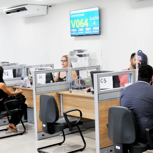 Mais de 1,1 mil oportunidades de emprego estão abertas no DF nesta sexta-feira (14)