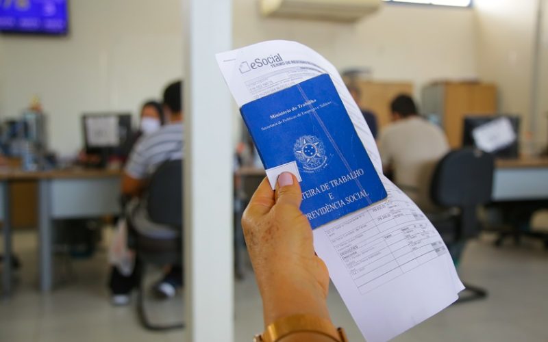 Agências do trabalhador têm 717 vagas de emprego abertas nesta quarta-feira (25)