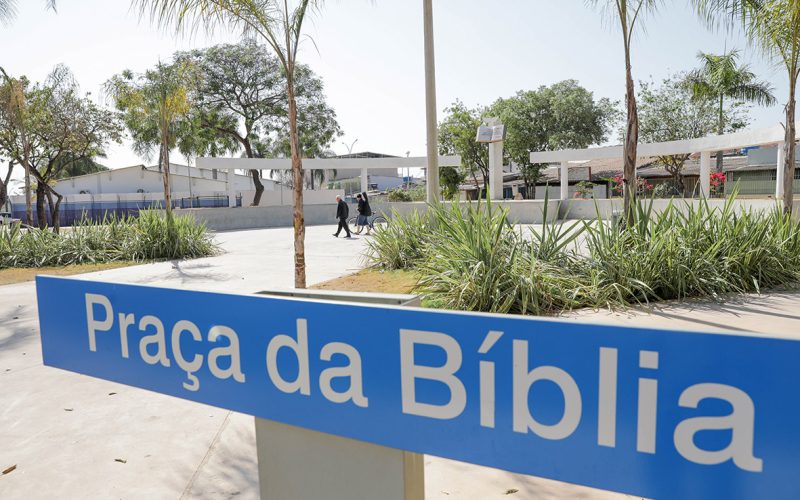 Praça da Bíblia ganha nova vida após reforma e se torna polo de convivência na Candangolândia