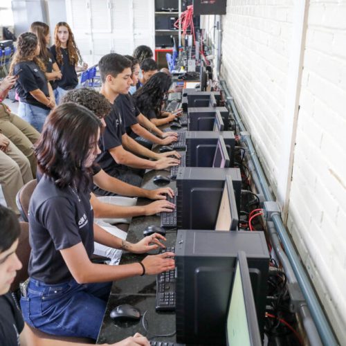 Rede pública do DF mobiliza escolas para garantir acesso dos alunos ao Enem 2025
