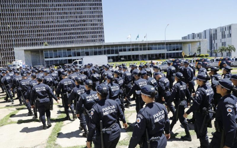 GDF propõe novo reajuste às forças de segurança do DF