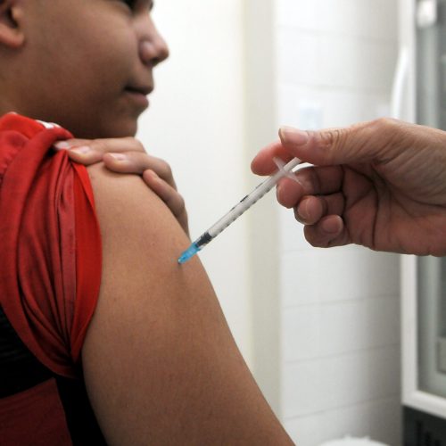 Jovens entre 9 e 19 anos do DF podem se vacinar contra HPV