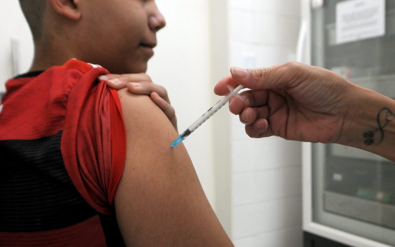 Jovens entre 9 e 19 anos do DF podem se vacinar contra HPV