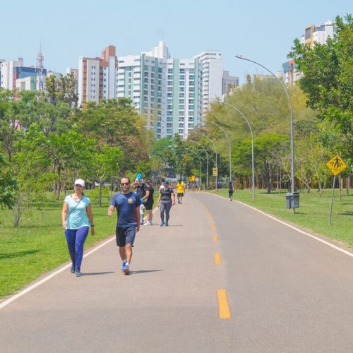 Confira o que abre e o que fecha no feriado prolongado da Semana Santa e do aniversário de Brasília