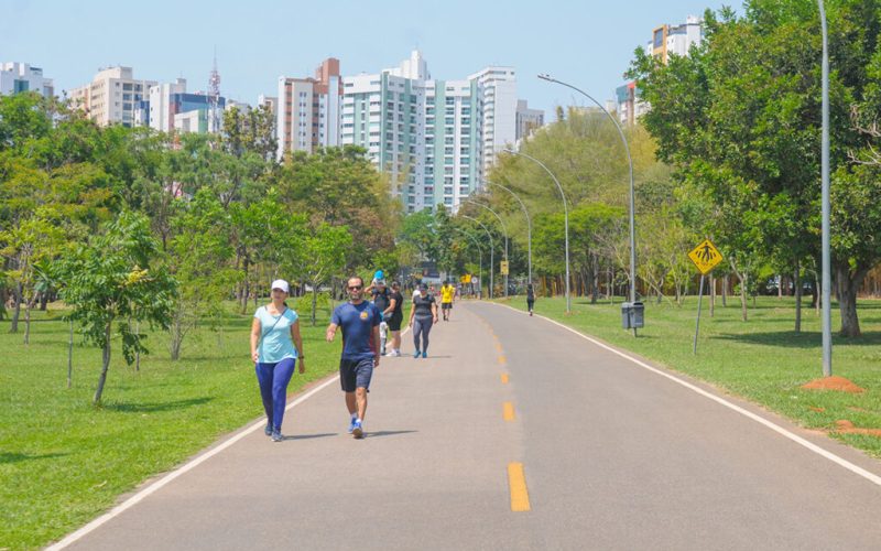 Confira o que abre e o que fecha no feriado prolongado da Semana Santa e do aniversário de Brasília