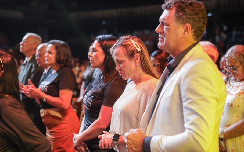 Mais de 10 mil mulheres se reúnem em congresso evangélico em Vicente Pires