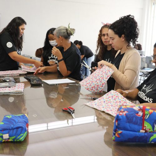 Projeto Empoderadas incentiva independência de mulheres em vulnerabilidade social por meio da costura