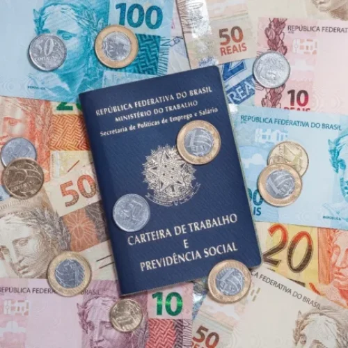 Agências do Trabalhador do DF oferecem 747 vagas com salários de até R$ 3,3 mil
