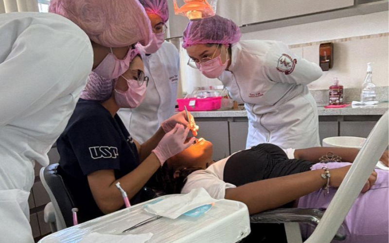 Iniciativa leva saúde bucal e cidadania a 500 mulheres em situação de vulnerabilidade