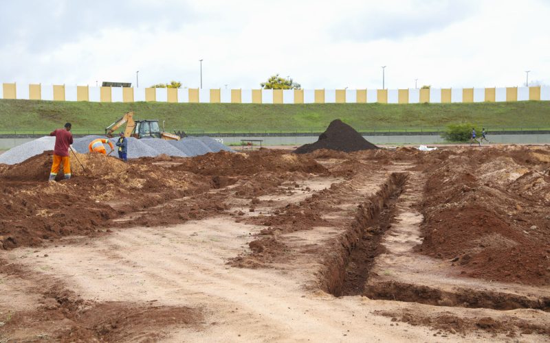 Com investimento de R$ 1,8 milhão em drenagem, GDF recupera gramado do Estádio Augustinho Lima, em Sobradinho