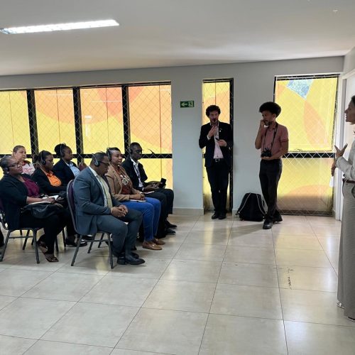 Delegação do Haiti visita a Casa da Mulher Brasileira, em Ceilândia