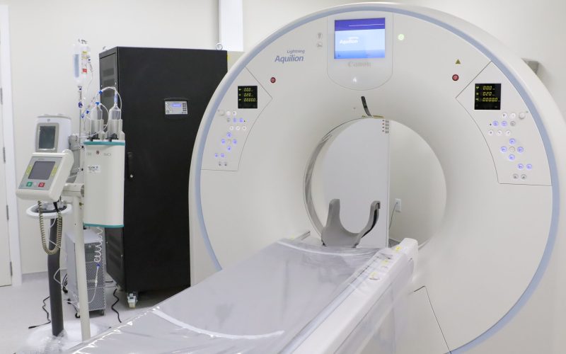 Hospital de Base ganha novo tomógrafo e dobra capacidade de exames