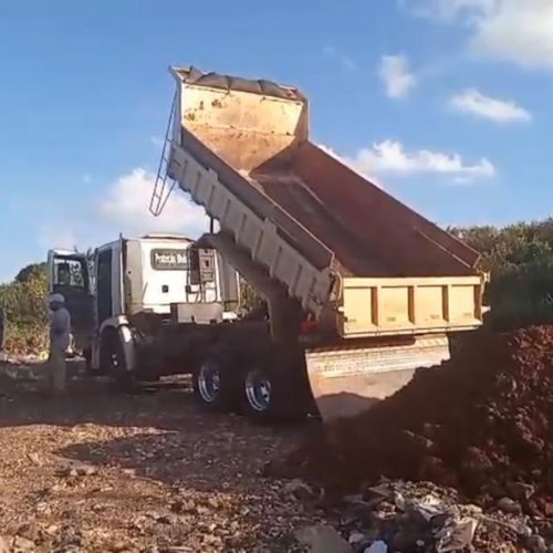 DF Legal multa e apreende caminhões no Guará por descarte irregular de resíduos