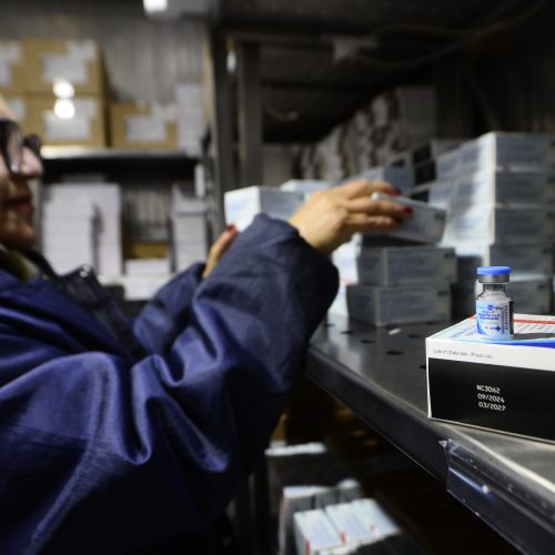 DF recebe mais de 9 mil vacinas contra bronquiolite para gestantes