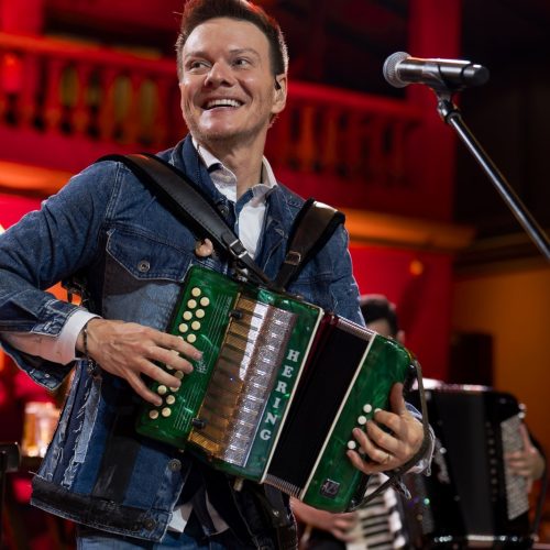Michel Teló faz show gratuito no Nosso Natal 2025 nesta sexta-feira (19)