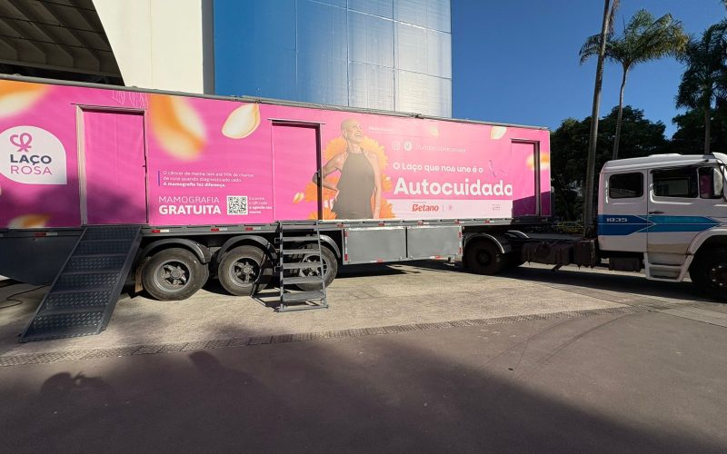Carreta de Mamografia oferece 500 exames gratuitos para mulheres atendidas pelo SUS