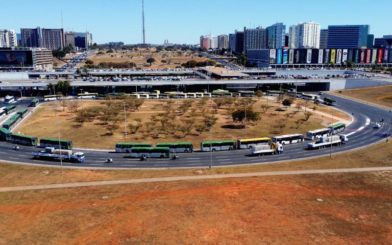 Mobilidade do DF avança em 2025 com tecnologia, novos ônibus, expansão de zebrinhas e patinetes