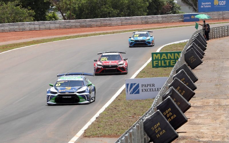 Final do GP BRB de Stock Car movimenta o domingo no Autódromo