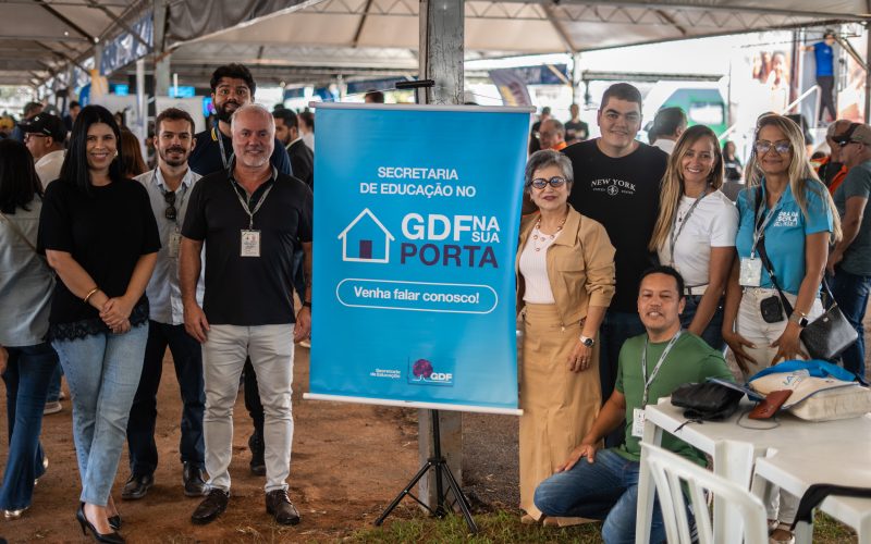 GDF orienta população sobre inscrição em creches no Riacho Fundo II